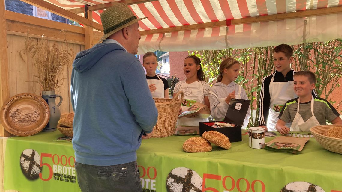 Brot-Stand nach dem Gottesdienst