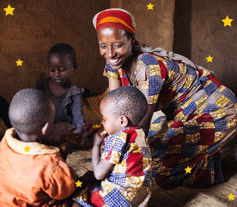 Weihnachtsmotiv des Projekts der 66. Aktion - Claudine Hashazinyange aus Burundi mit ihren Kindern.