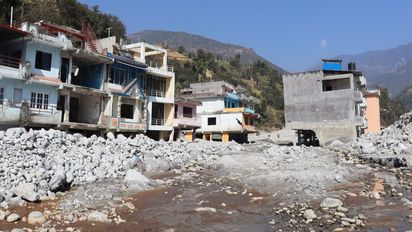 Massive Flut im Melamchi-Tal