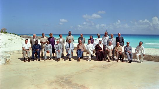 Staatschef*innen auf dem Nord-Süd-Wirtschaftsgipfel von Cancún, Mexiko 1981 