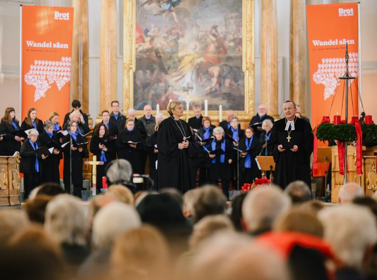 Eröffnungsgottesdienst der 66. Aktion Brot für die Welt in der St. Stephanskirche in Bamberg